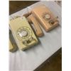 Image 4 : 2 wall hanging rotary phones beige & ivory