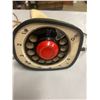 Image 3 : Art deco rotary telephone - white