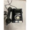 Image 2 : Vintage rotary telephone