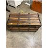 Image 1 : Steamer trunk