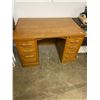 Image 1 : Double pedestal Oak desk, nice condition 50" X 32" easy to move - comes apart