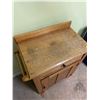 Image 6 : Oak wash stand & basin 30"T X 18"W X 15"D