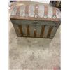 Image 1 : Camel back steamer trunk 34"W X 26"H X 18"D