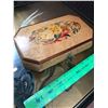 Image 2 : Sorrento Inlaid Birdseye Maple Jewelry Box, Made in Italy, 9.5'' x 5.5'' x 2.5''