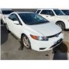 Image 2 : 2008 HONDA CIVIC, 2DR COUPE, WHITE, VIN # 2HGFG12688H001760