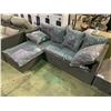 Image 2 : PATIOFLARE LIGHT GREY PATIO SECTIONAL WITH GREY PILLOWS, AND END TABLE