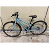 Image 1 : BLUE TREK 7.2 FX 24 - SPEED HYBRID ROAD BIKE
