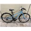Image 2 : BLUE TREK 7.2 FX 24 - SPEED HYBRID ROAD BIKE