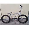 Image 2 : SILVER NO NAME SINGLE SPEED BMX BIKE