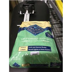 Blue Buffalo Lamb and Oatmeal Recipe Puppy Food (11.7kg)