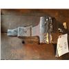 Image 2 : Bench Vice - 4 1/2 Craftsman
