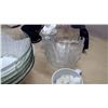 Image 2 : Lot of Kitchenware and Glassware
