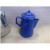 Image 3 : 2 Coffee Pots - (1) Enamelware