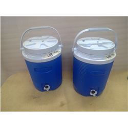 2 Rubbermaid Water Thermos'