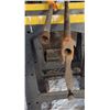 Image 3 : 2 Woodworking Clamps 36" & 60"