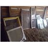 Image 1 : Lot Lot Vintage Windows & Glass