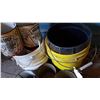 Image 5 : Lot of Cans & Buckets