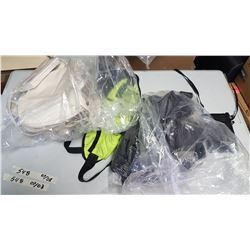 Lot Purses & Hand Bags