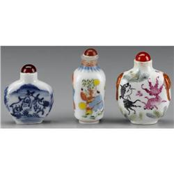 GROUP OF THREE CHINESE SNUFF BOTTLES