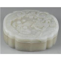 CHINESE CARVED JADE/HARDSTONE CRICULAR BOX