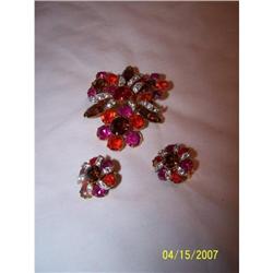ORANGE & FUSHIA RHINESTONE DEMI PARURE BROOCH &#1475551