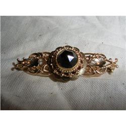 14 ct Gold Pin with Garnet #1475570