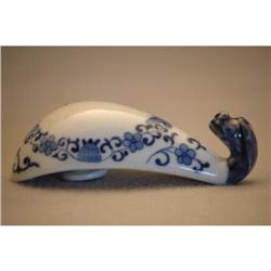 Blue  and  white  porcelain  belt  buckle  with#1496960