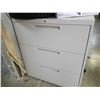 Image 2 : 3 DRAWER LATERAL FILING CABINET