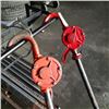 Image 2 : 2 barrell pumps