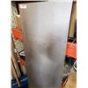 Image 2 : 2' x 5.5' metal table top