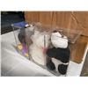 Image 2 : Box of 25 collectible stuffed figures 22 are cased
