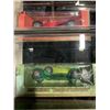 Image 2 : 5 VINTAGE DIE CAST CARS WITH PLEXIGLASS CASE
