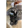Image 2 : FAIRWAY GOLF BAG WITH SPALDING CLUBS, COVERS AND PENDANT LIGHT