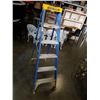 Image 2 : FEATHERLITE 6 FOOT FIBERGLAS A FRAME LADDER