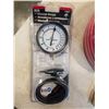 Image 2 : NEW GREENLINE 3/8 50 FOOT AIR HOSE WITH EXTRA FITTINGS AND NEW VACUUM GAUGE