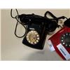 Image 2 : 2 RETRO PHONES