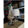 Image 2 : 3 GLASS TABLE LAMPS