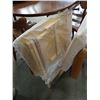 Image 3 : 2 FOLDING TV TRAYS
