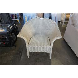 WHITE WICKER CHAIR