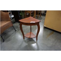 WOOD CORNER ENDTABLE