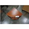 Image 2 : WOOD CORNER ENDTABLE