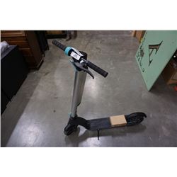 ELECTRIC ADULT SCOOTER W/ BATTERY PACK AND CHARGER, CAPABLE OF 40KM/HR - GUARANTEED WORKING, RETAIL 