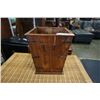 Image 1 : METAL BOUND WOOD PLANTER