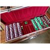 Image 2 : CASED POKER CHIPS