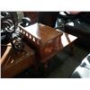 Image 3 : 2 MAPLE ENDTABLES AND METAL BASE WOOD ENDTABLE