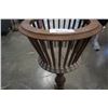 Image 2 : VINTAGE PLANTER STAND