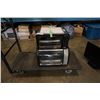 Image 1 : BLACK AND DECKER ROTISSERIE TOASTER OVEN AND SALTON CONVECTION TOASTER OVEN