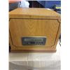 Image 2 : CLASSIC CSL9 TURNTABLE/RADIO