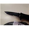 Image 2 : NAVY FOLDING SURVIVAL KNIFE AND 3 THROWING KNIVES