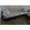 Image 2 : BRAND NEW PREMIUM OUTDOOR GIANT L SECTIONAL W/ LIGHT GREY CUSHIONS AND 3 ACCENT PILLOWS  - RETAIL $2